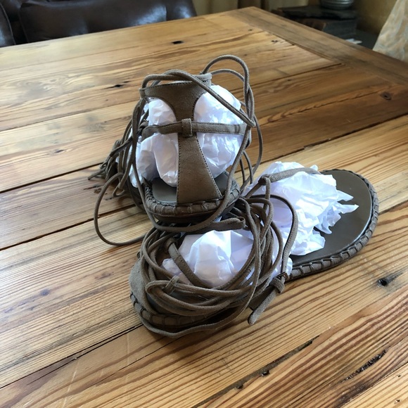 Miu Miu lace up thong sandals - Picture 3 of 6